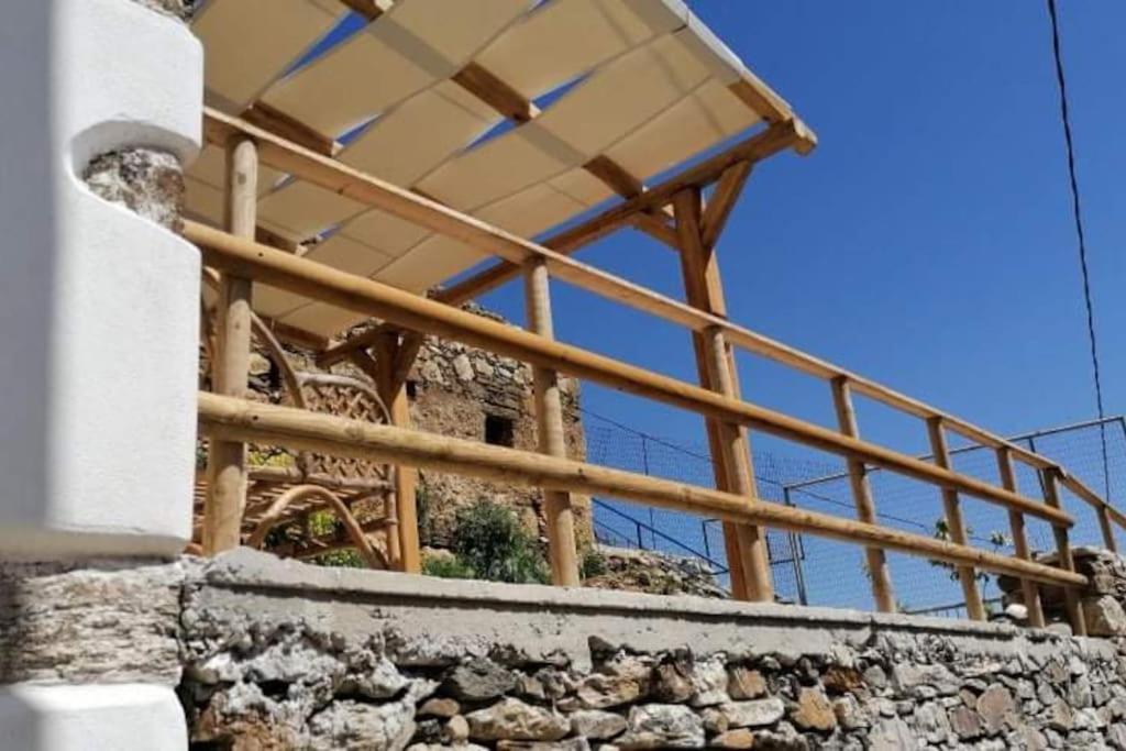 Naxos Mountain Retreat - Tiny House Build On Rock Apartment Koronos Bagian luar foto